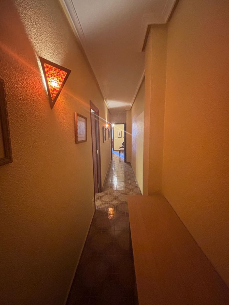 Apartamento de 3 habitaciones en Torrevieja en venta - 170.000 € (Ref: 9435952)