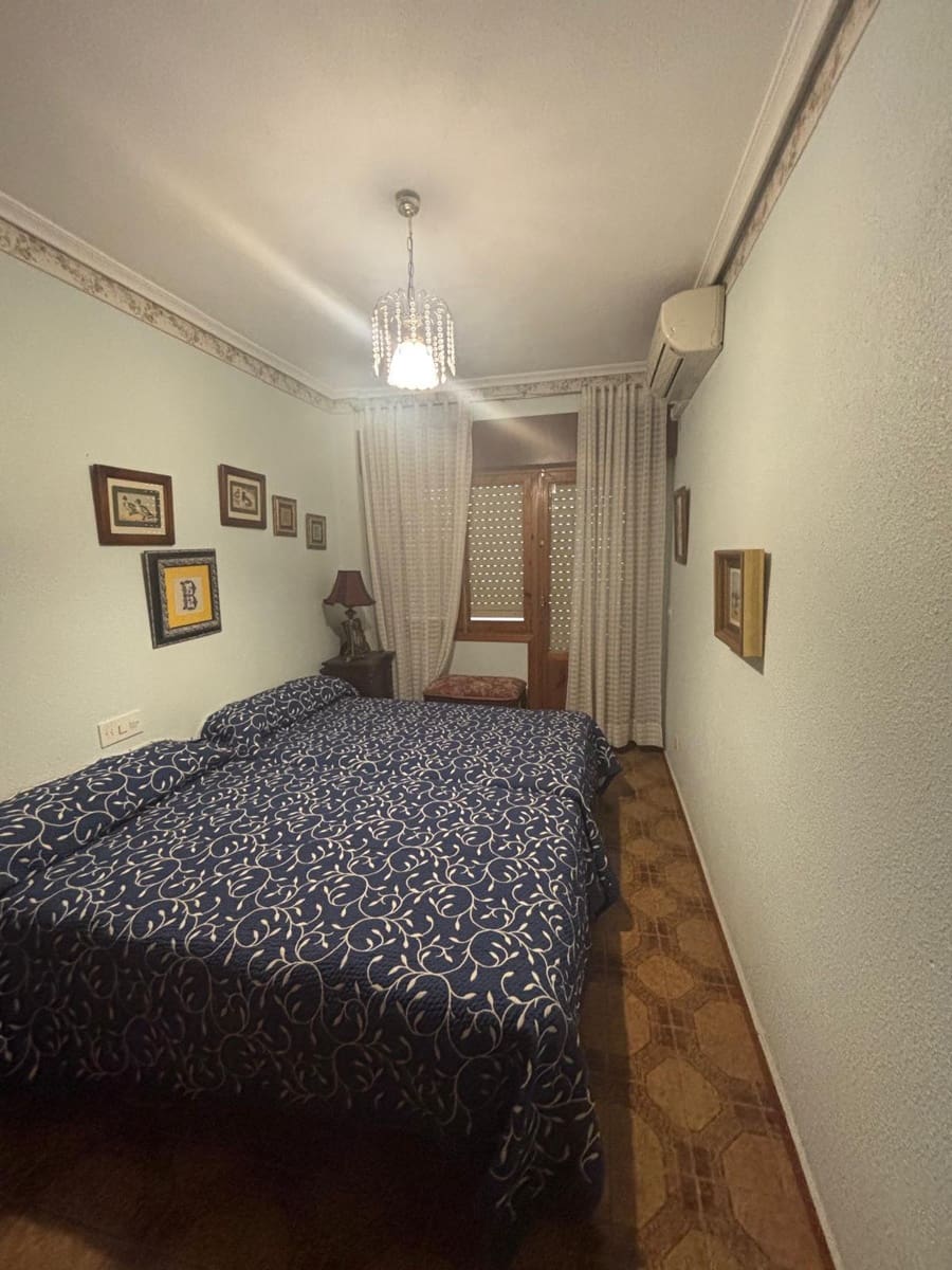 Apartamento de 3 habitaciones en Torrevieja en venta - 170.000 € (Ref: 9435952)