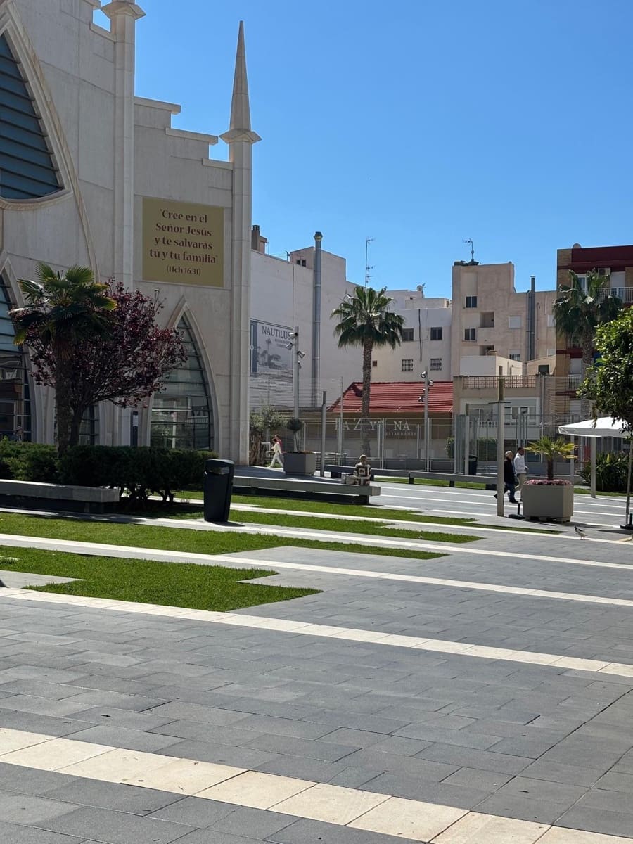 Apartamento de 3 habitaciones en Torrevieja en venta - 170.000 € (Ref: 9435952)