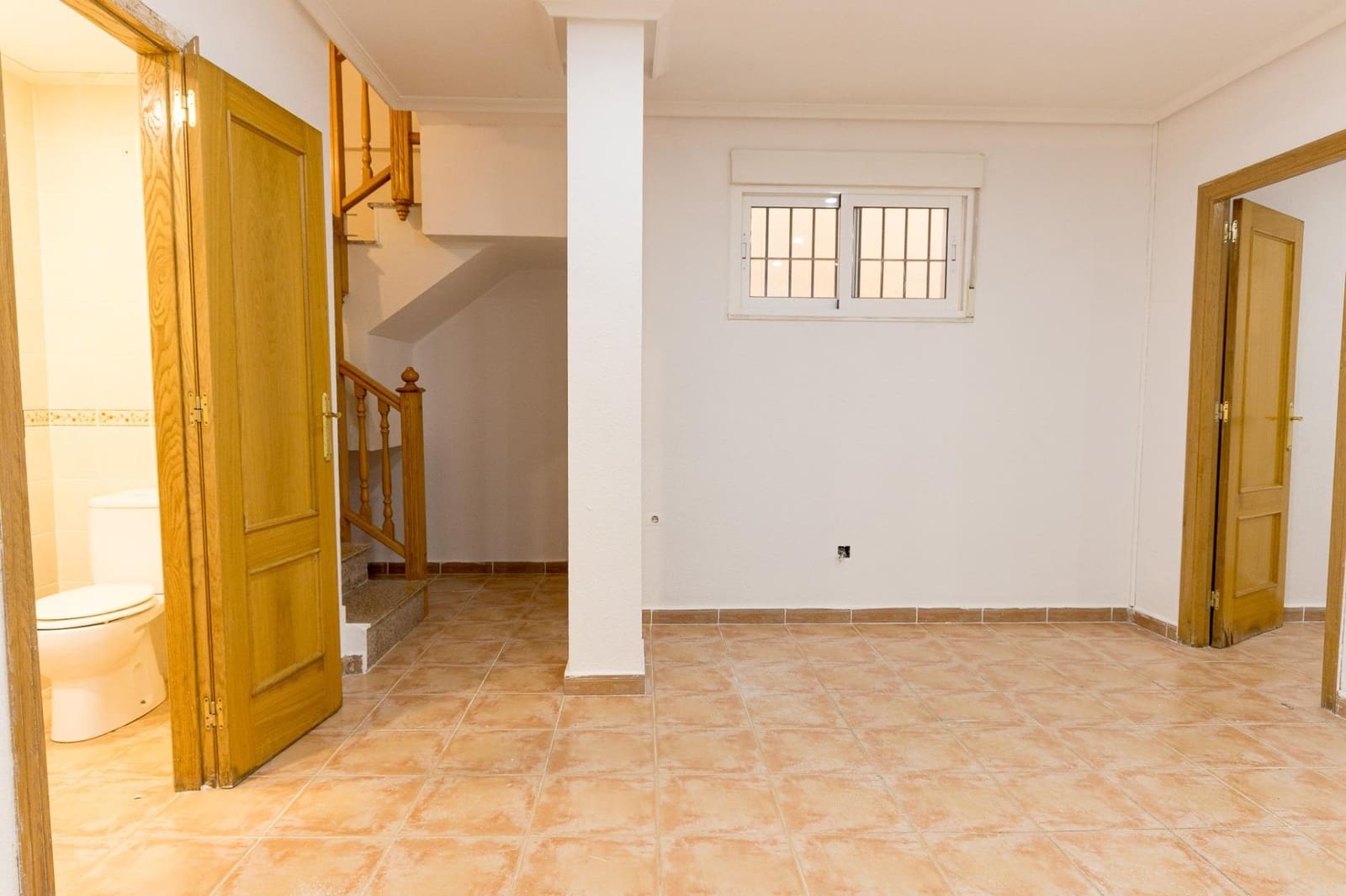 Chalet de 4 habitaciones en Orihuela Costa en venta con piscina - 250.000 € (Ref: 9462505)