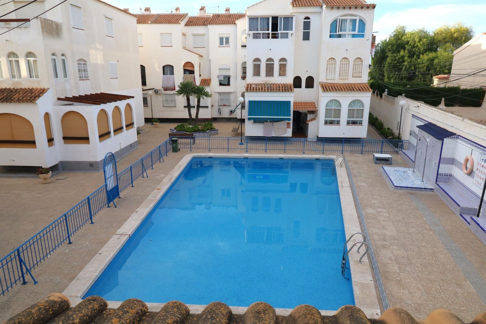 Studio for sale in Torrevieja with pool - € 98,000 (Ref: 9465663)