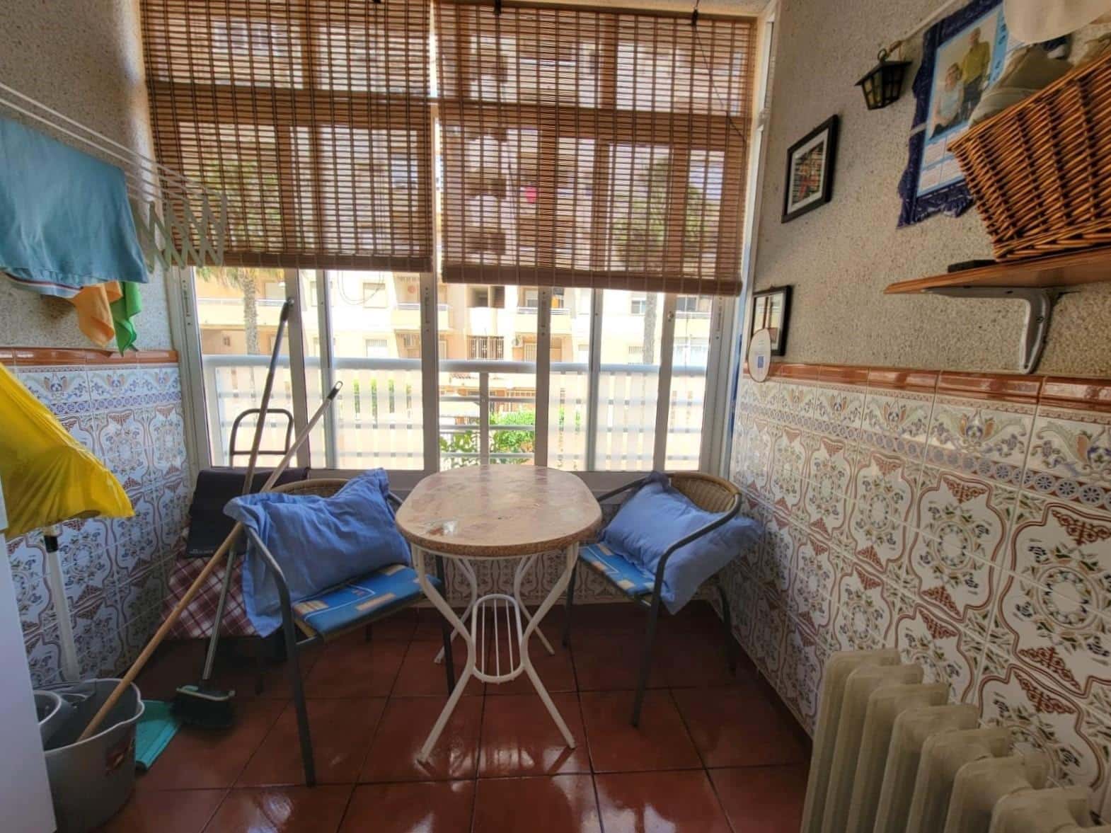 2 makuuhuone Huoneisto myytävänä paikassa Torrevieja mukana uima-altaan - 118 900 € (Ref: 9473086)