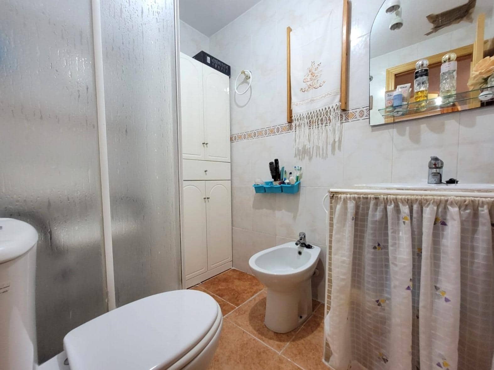 2 makuuhuone Huoneisto myytävänä paikassa Torrevieja mukana uima-altaan - 118 900 € (Ref: 9473086)