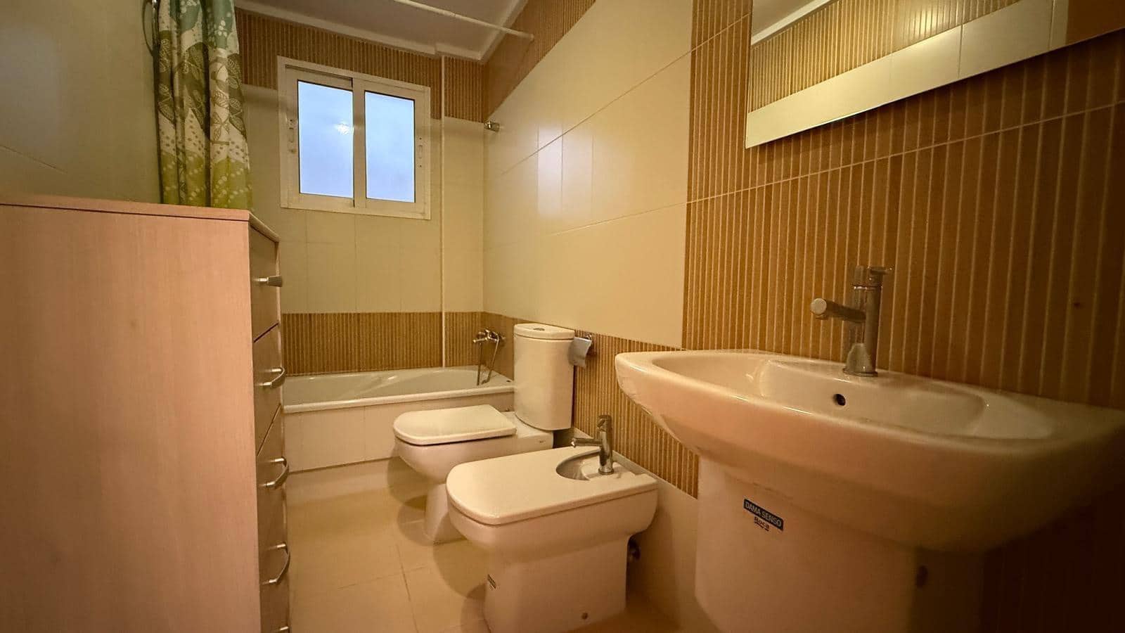 2 bedroom Apartment for sale in Torrevieja - € 129,500 (Ref: 9491614)