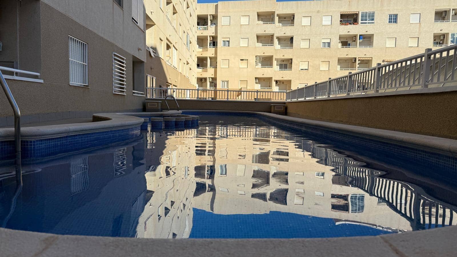 2 bedroom Apartment for sale in Torrevieja - € 129,500 (Ref: 9491614)