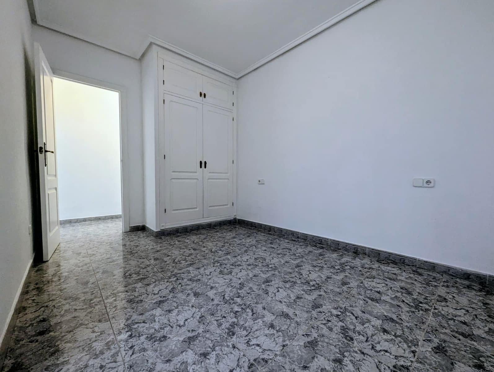 2 soverom Leilighet til salgs i Torrevieja - € 126 000 (Ref: 9519162)