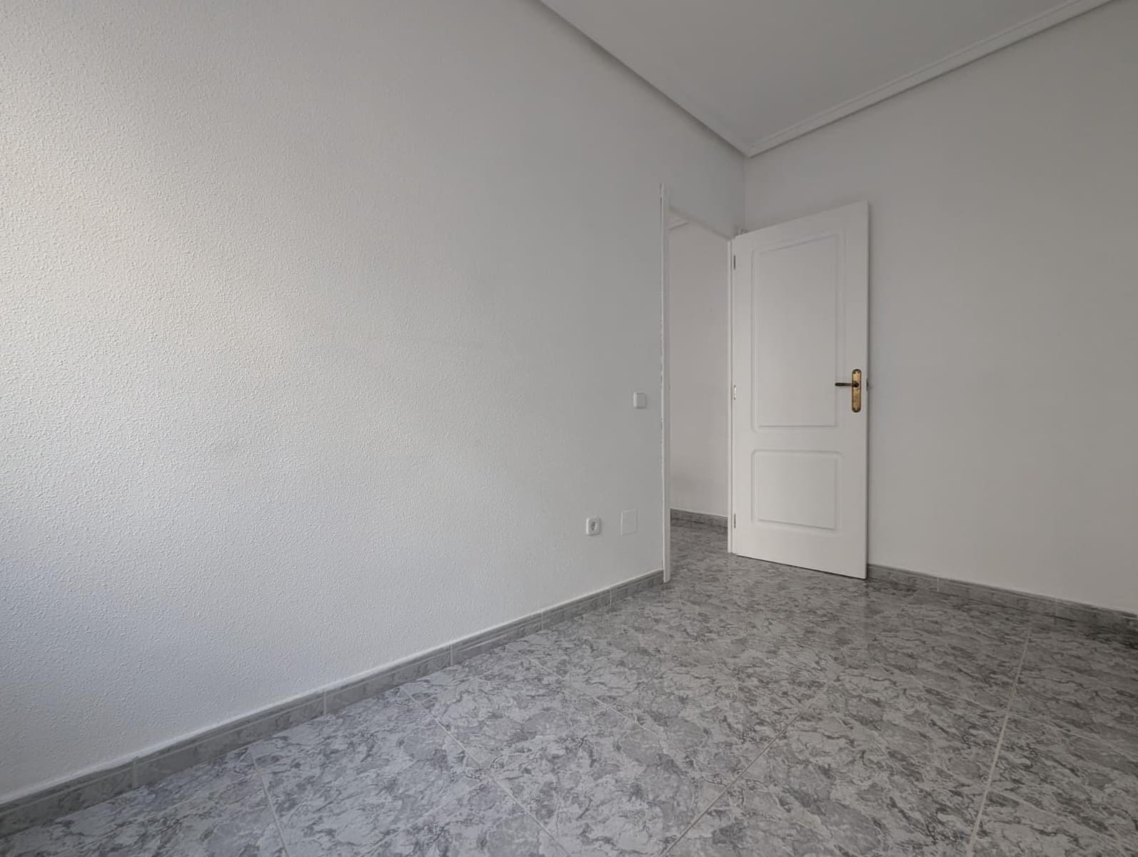 2 soverom Leilighet til salgs i Torrevieja - € 126 000 (Ref: 9519162)