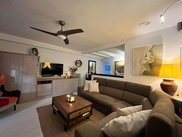 3 soveværelse Penthouse til salg i Centro, Torrevieja - € 260.000 (Ref: 9541607)