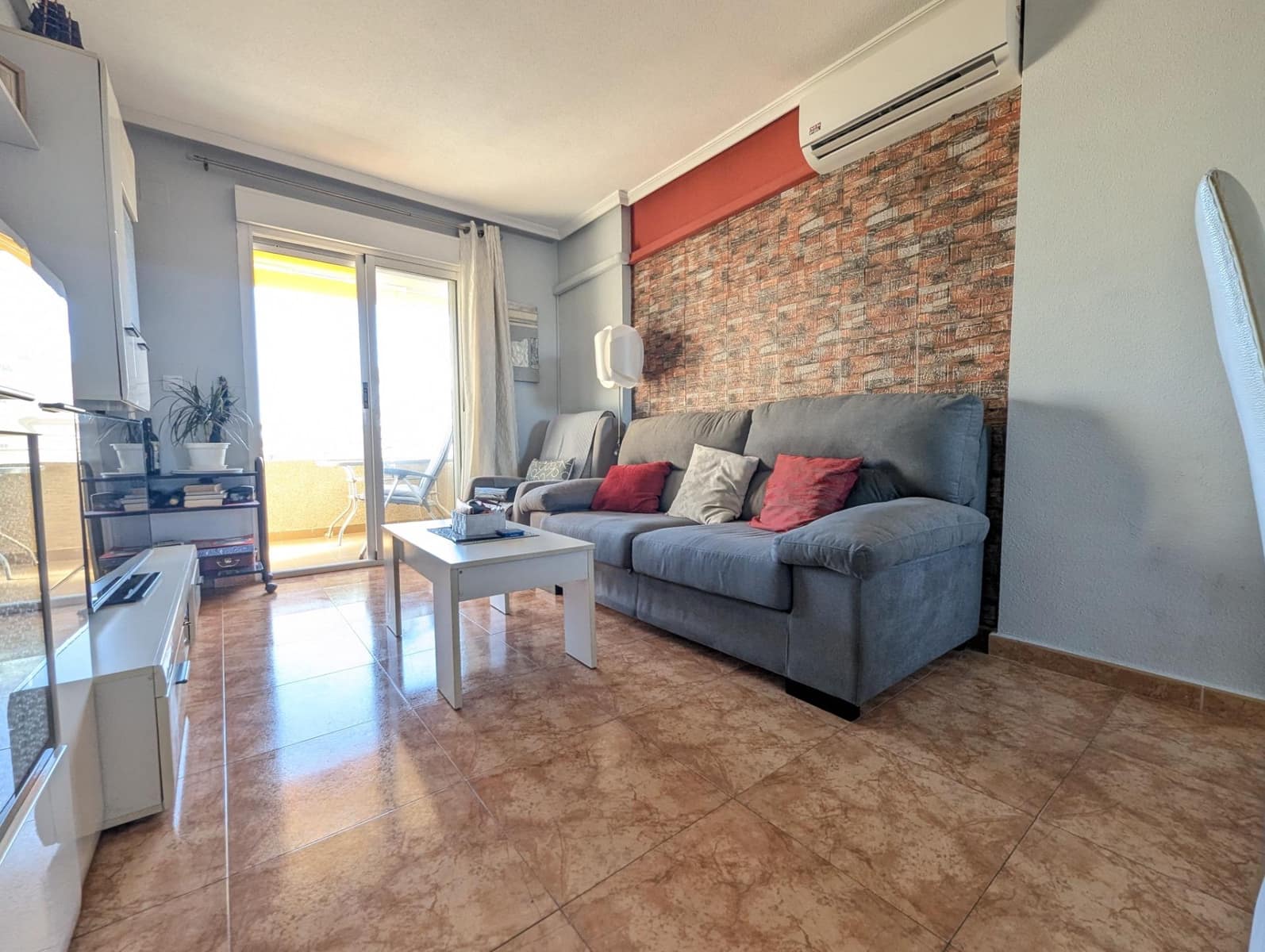 2 slaapkamer Appartement te koop in Torrevieja met zwembad - € 144.900 (Ref: 9574784)