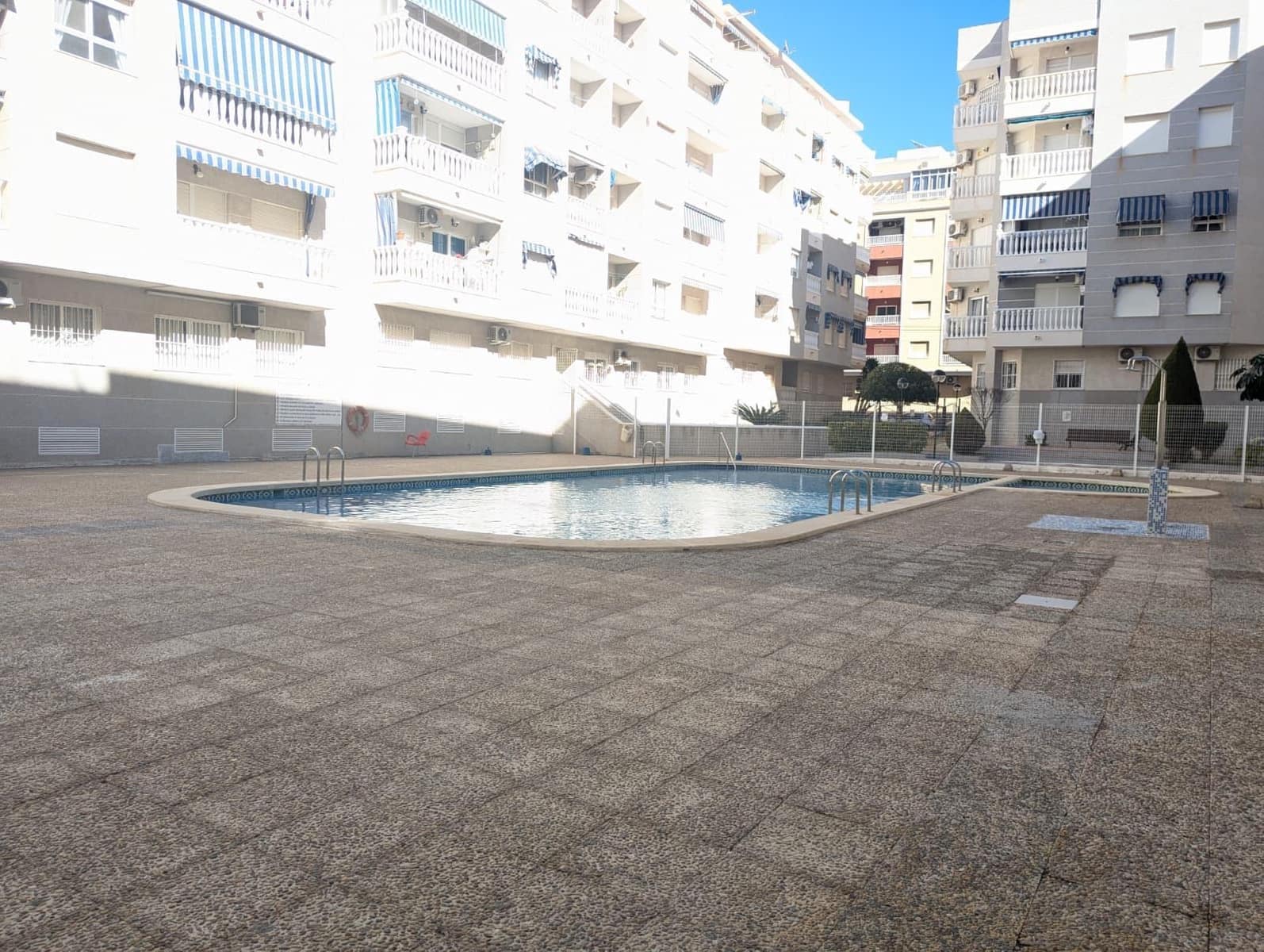 1 sypialnia Studio na sprzedaż w Torrevieja z basenem - 89 990 € (Ref: 9586711)