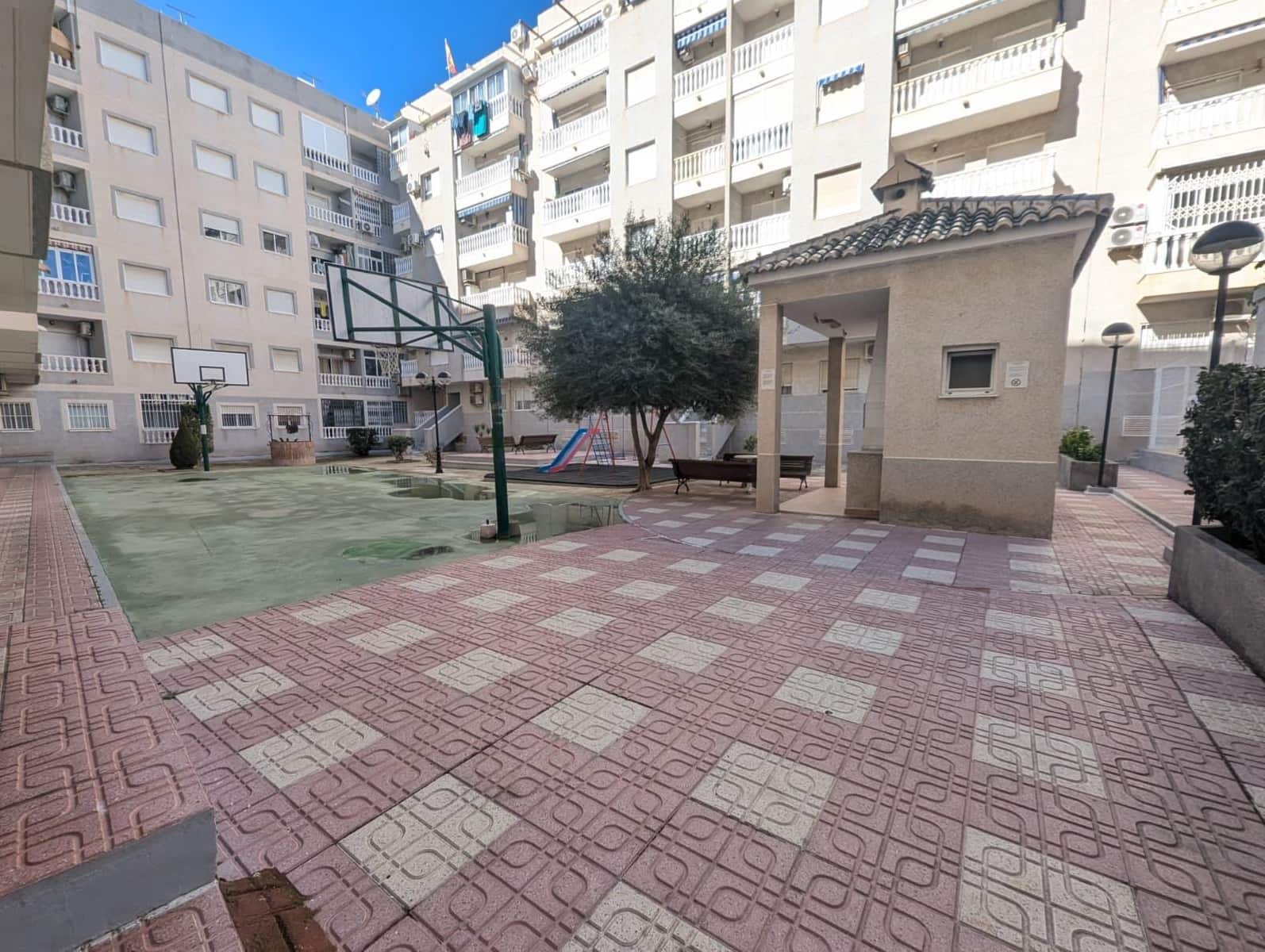1 sypialnia Studio na sprzedaż w Torrevieja z basenem - 89 990 € (Ref: 9586711)