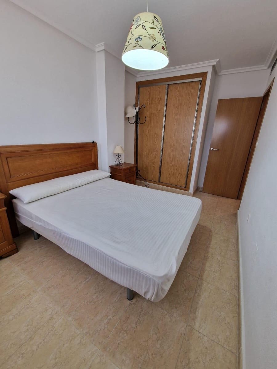 2 makuuhuone Huoneisto myytävänä paikassa Guardamar del Segura mukana 
autotalli - 167 800 € (Ref: 9591512)