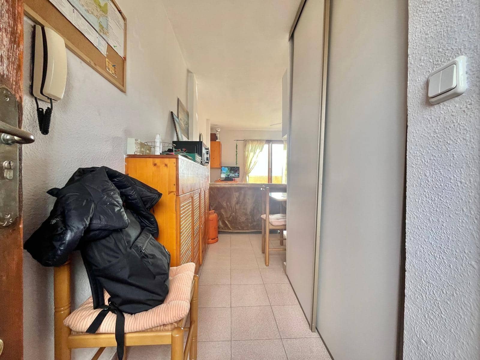 Studio te koop in Torrevieja met zwembad - € 82.000 (Ref: 9656264)