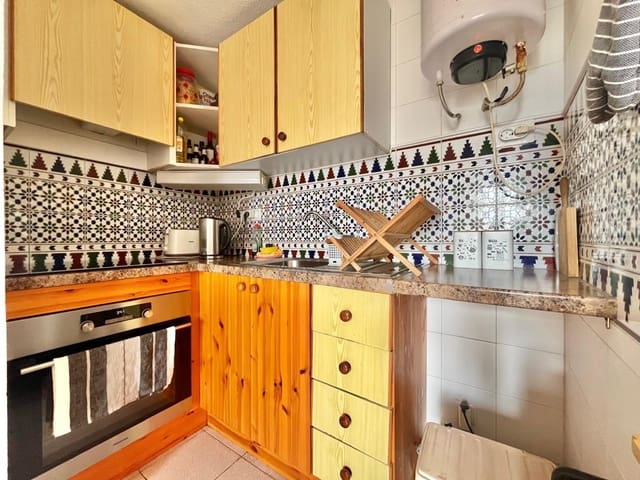 Studio te koop in Nueva Torrevieja, Torrevieja met zwembad - € 82.000 (Ref: 9656264)