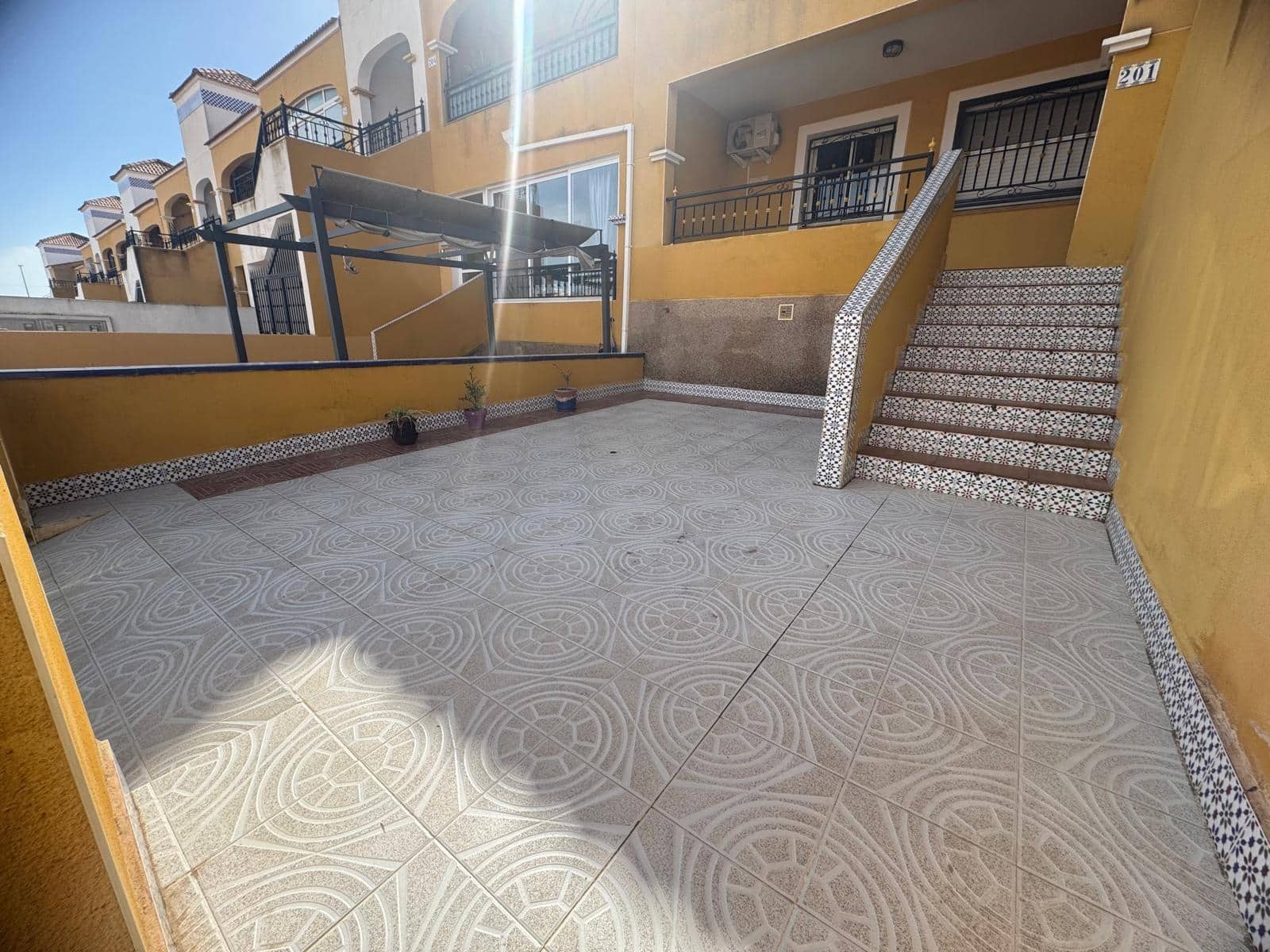 2 makuuhuone Bungalow myytävänä paikassa Los Montesinos mukana uima-altaan - 140 000 € (Ref: 9659580)