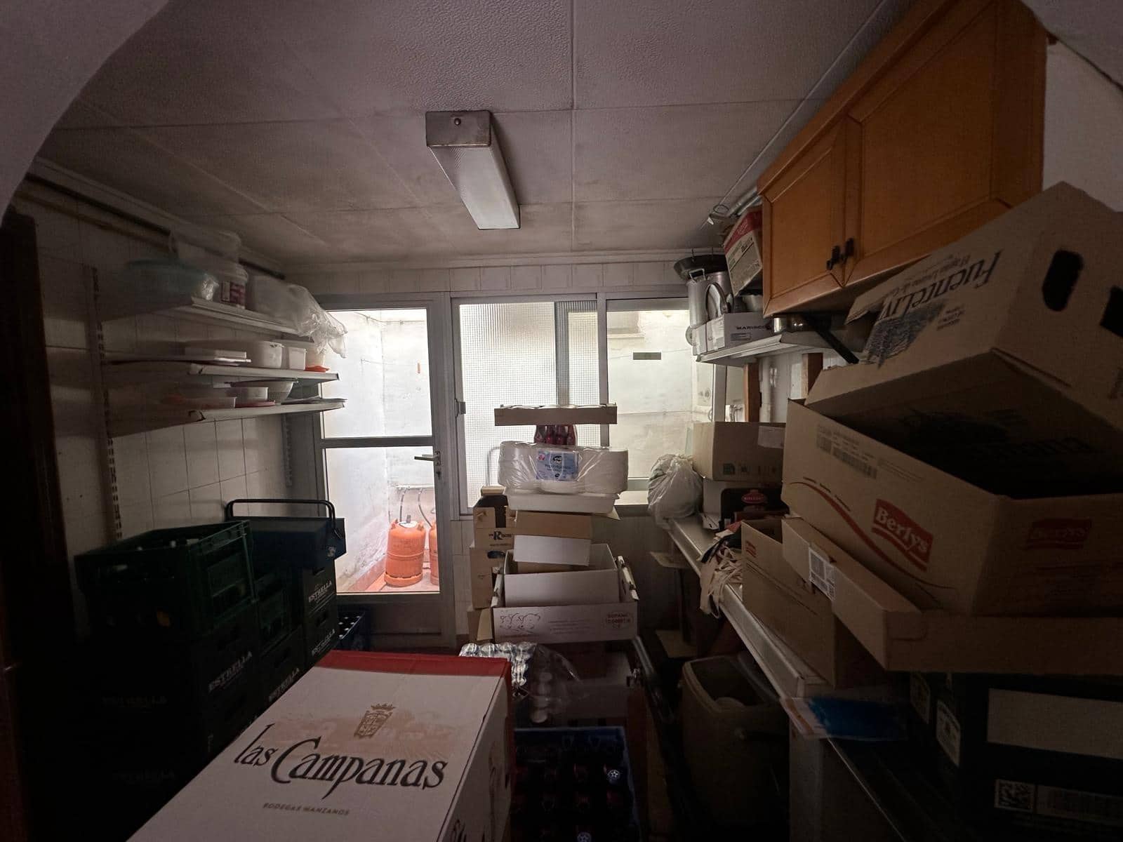 Comercial para venda em Torrevieja - 120 000 € (Ref: 9715070)