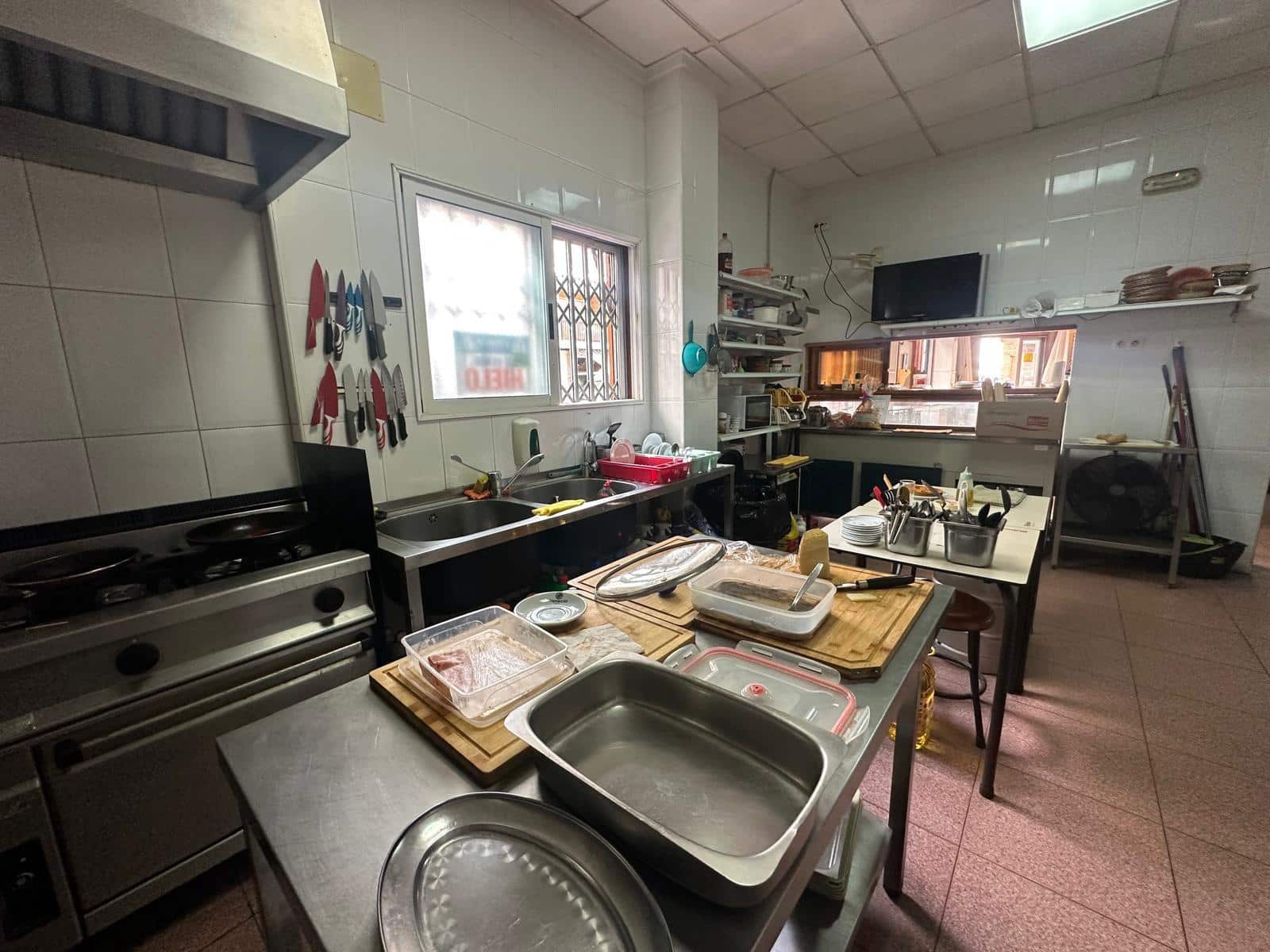 Comercial para venda em Torrevieja - 120 000 € (Ref: 9715070)