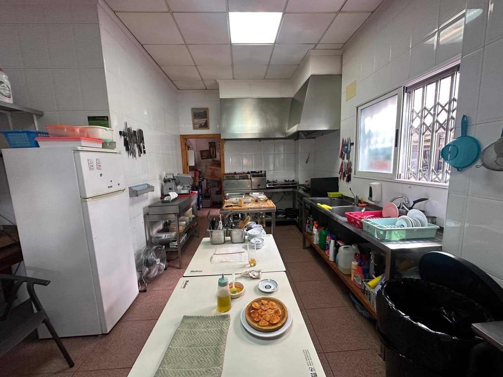 Comercial para venda em Torrevieja - 120 000 € (Ref: 9715070)