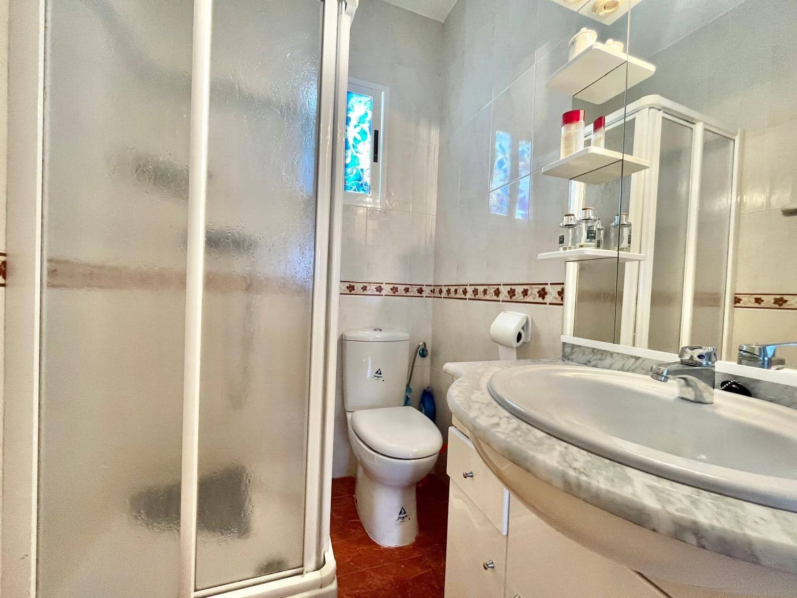 3 bedroom Apartment for sale in Torrevieja - € 140,000 (Ref: 9720136)