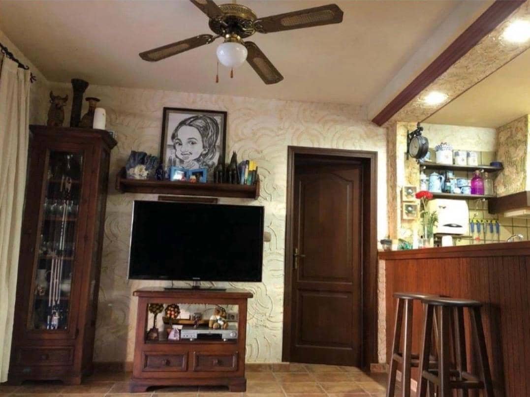 2 bedroom Apartment for sale in Torrevieja - € 240,000 (Ref: 9726789)