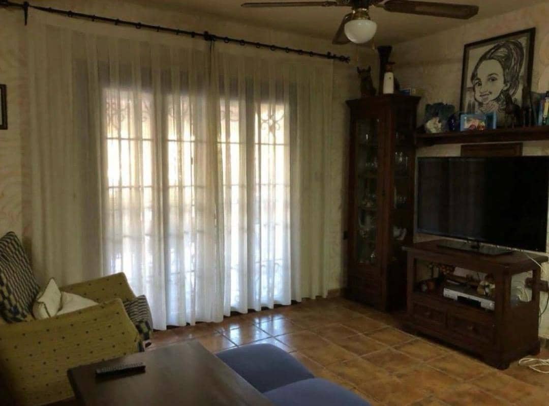 2 bedroom Apartment for sale in Torrevieja - € 240,000 (Ref: 9726789)