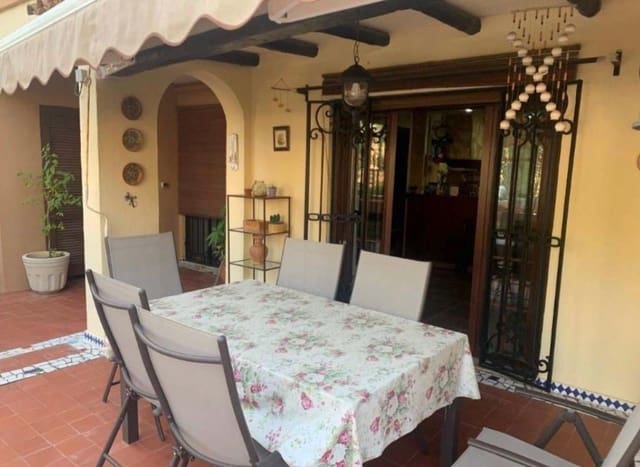 2 bedroom Apartment for sale in Los Frutales, Torrevieja - € 240,000 (Ref: 9726789)