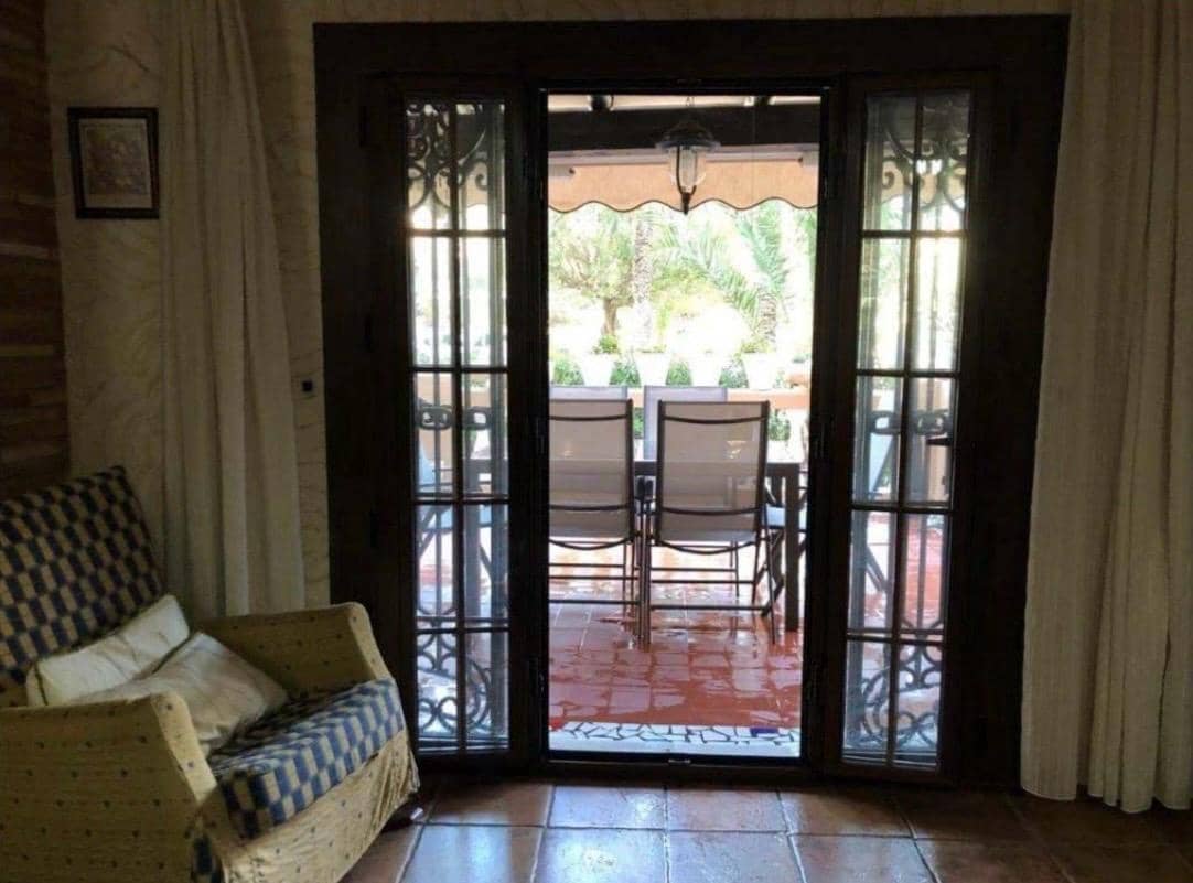 2 bedroom Apartment for sale in Torrevieja - € 240,000 (Ref: 9732387)