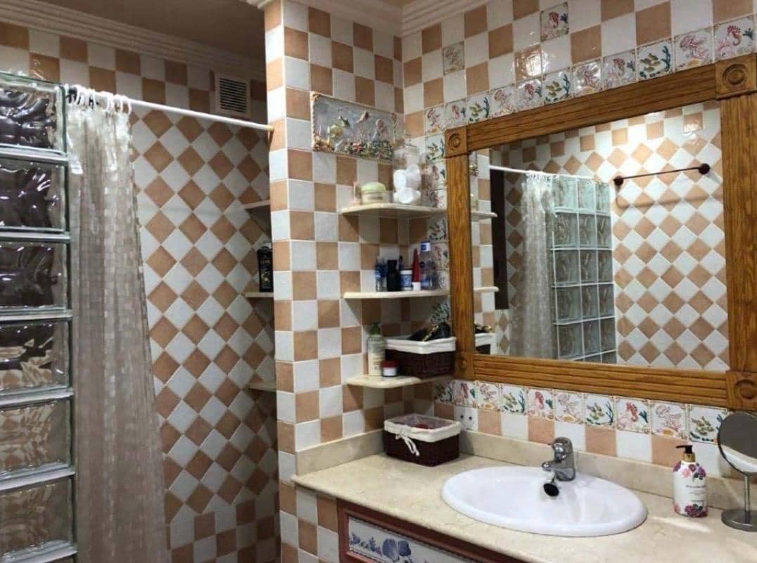 2 bedroom Apartment for sale in Torrevieja - € 240,000 (Ref: 9732387)