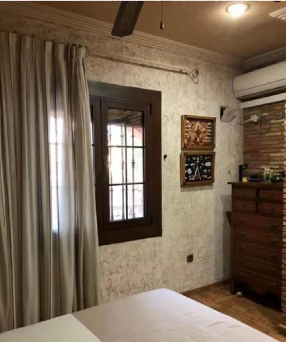 2 bedroom Apartment for sale in Torrevieja - € 240,000 (Ref: 9732387)