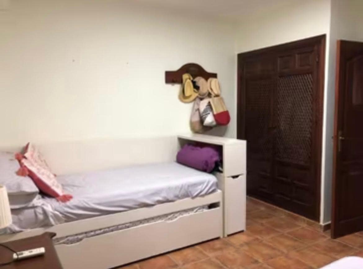 2 bedroom Apartment for sale in Torrevieja - € 240,000 (Ref: 9732387)