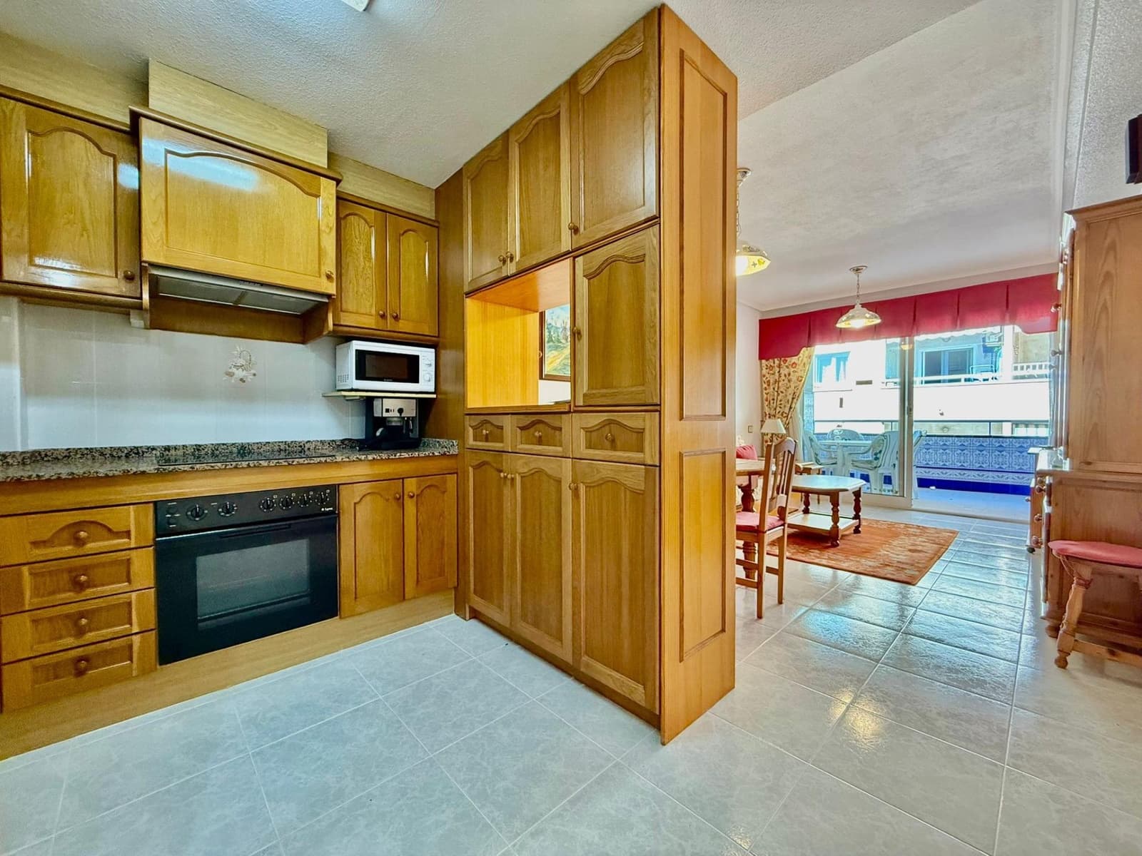 2 sovrum Lägenhet till salu i Torrevieja med garage - 149 900 € (Ref: 9804505)