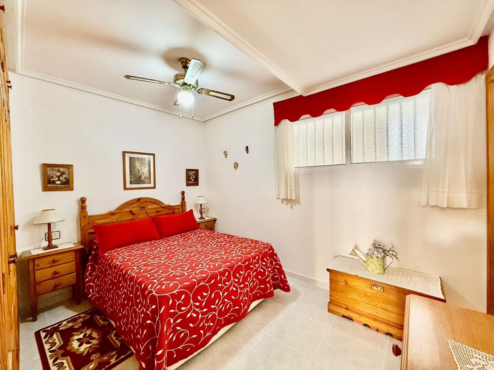 2 sovrum Lägenhet till salu i Torrevieja med garage - 149 900 € (Ref: 9804505)