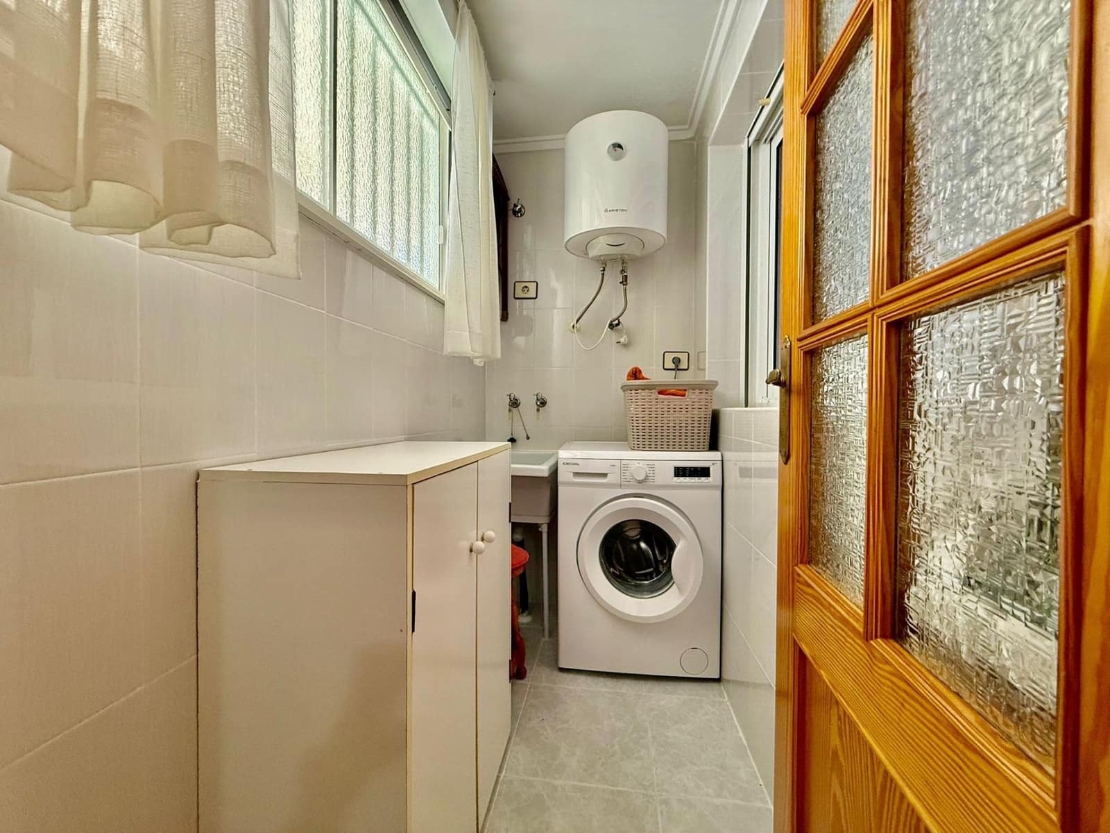 2 sovrum Lägenhet till salu i Torrevieja med garage - 149 900 € (Ref: 9804505)