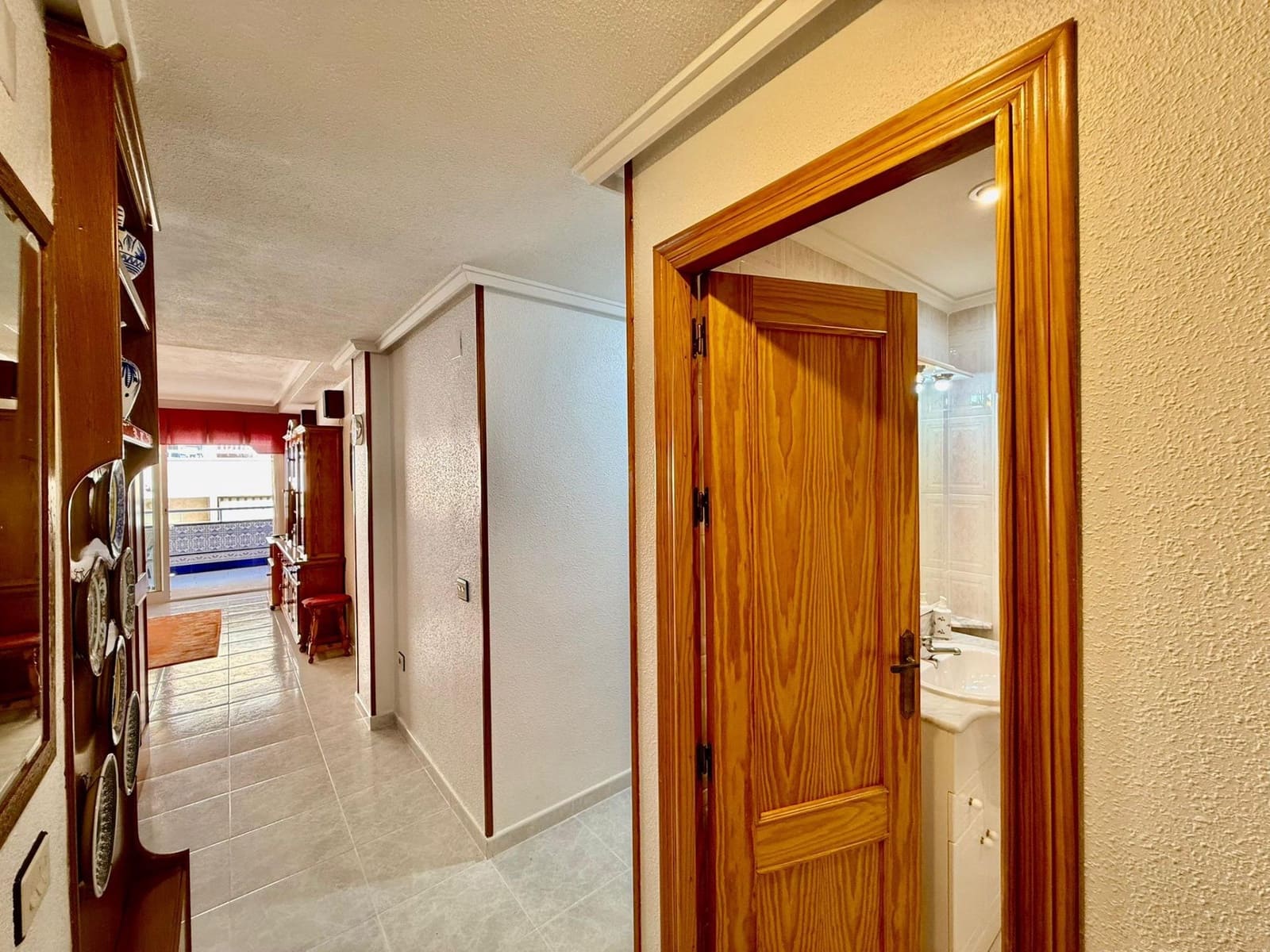 2 sovrum Lägenhet till salu i Torrevieja med garage - 149 900 € (Ref: 9804505)