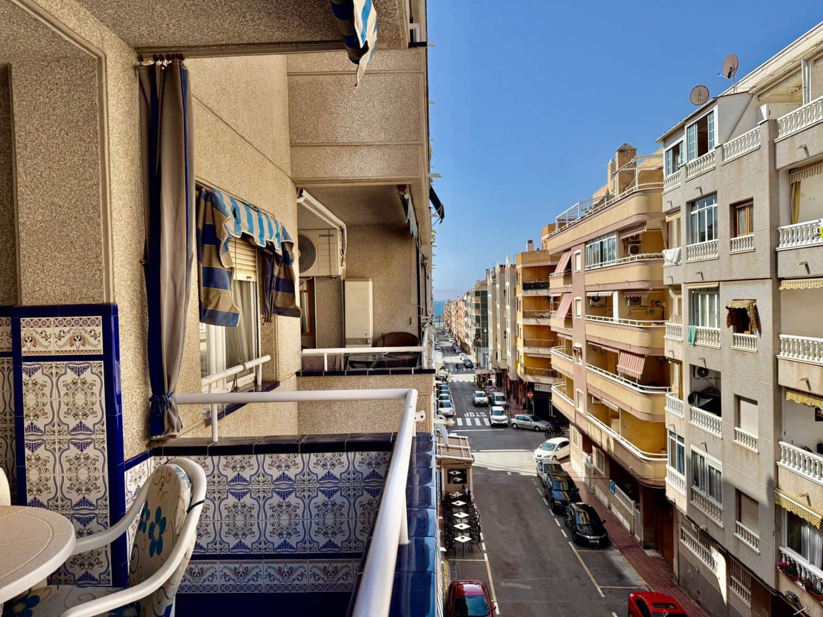 2 sovrum Lägenhet till salu i Torrevieja med garage - 149 900 € (Ref: 9804505)