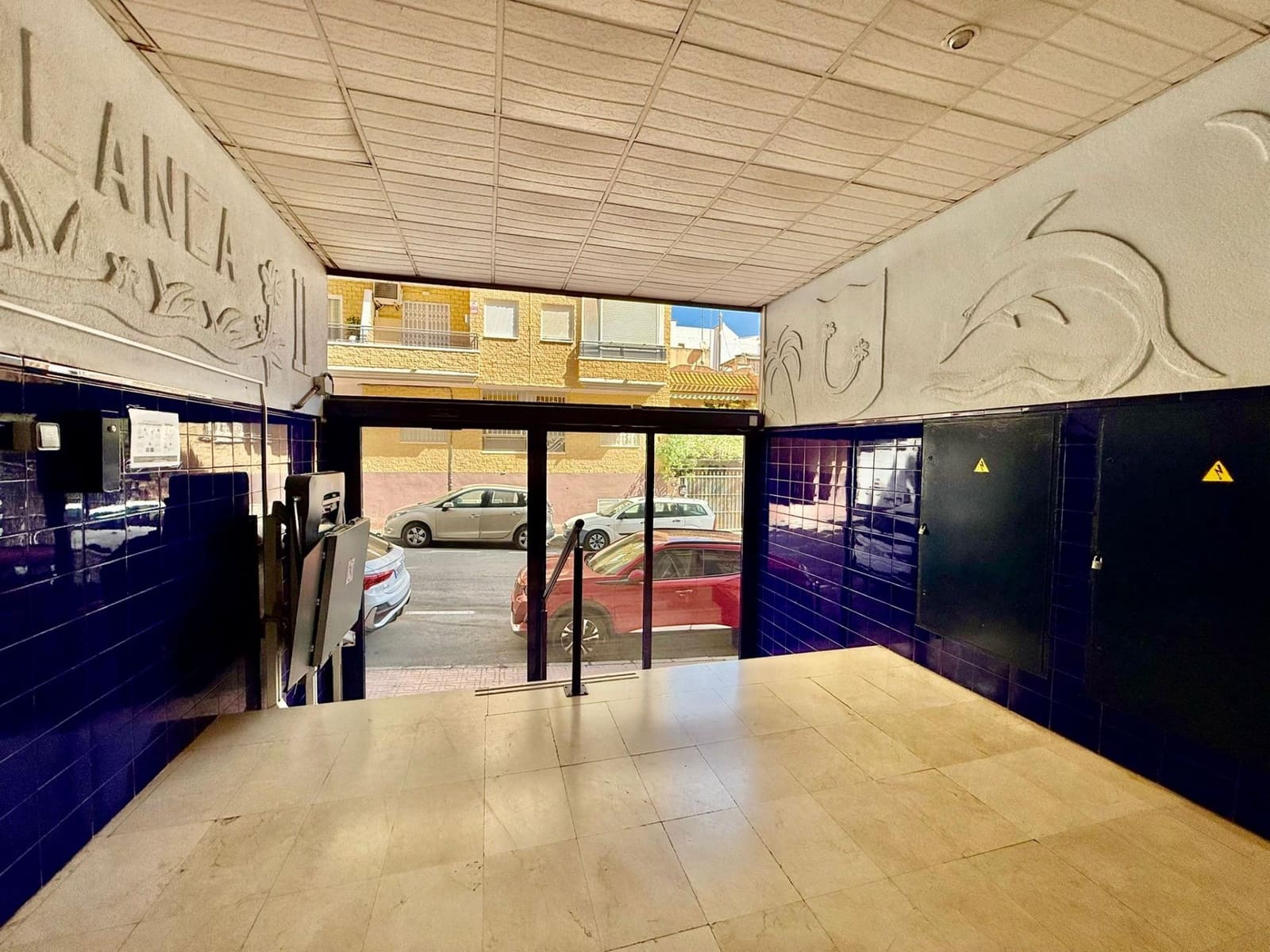 2 sovrum Lägenhet till salu i Torrevieja med garage - 149 900 € (Ref: 9804505)