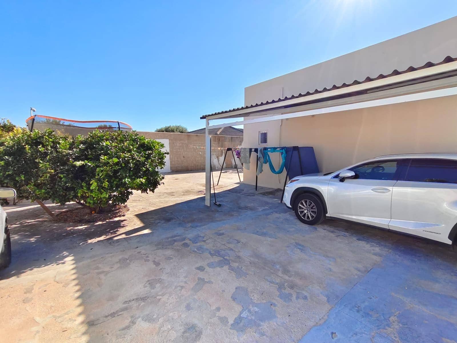 3 makuuhuone Huvila myytävänä paikassa Torrevieja mukana uima-altaan - 410 000 € (Ref: 9806609)