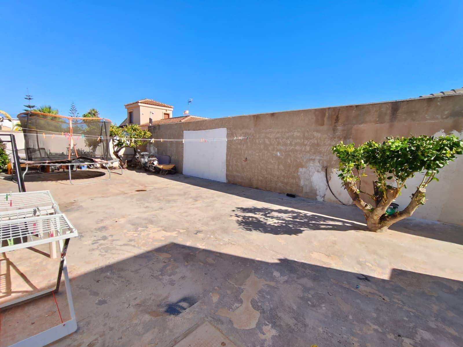 3 makuuhuone Huvila myytävänä paikassa Torrevieja mukana uima-altaan - 410 000 € (Ref: 9806609)