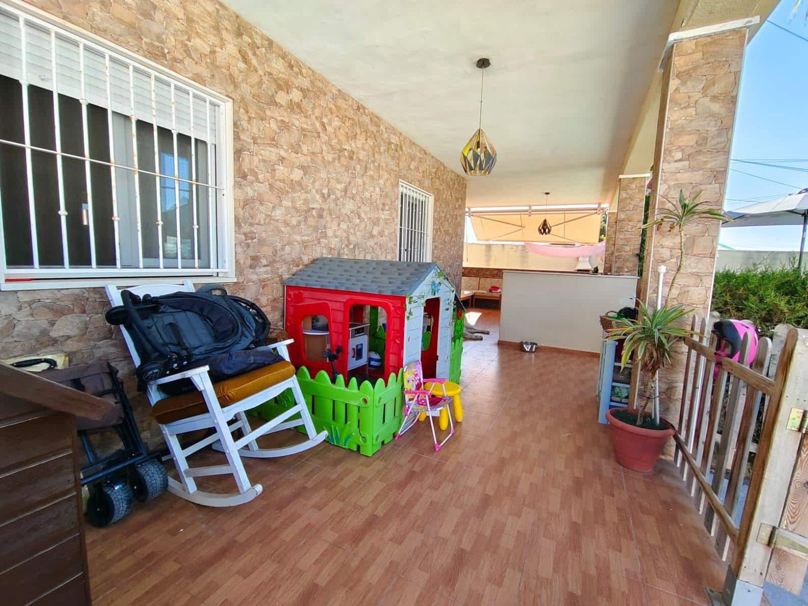 3 bedroom Villa for sale in Torrevieja with pool - € 410,000 (Ref: 9806609)
