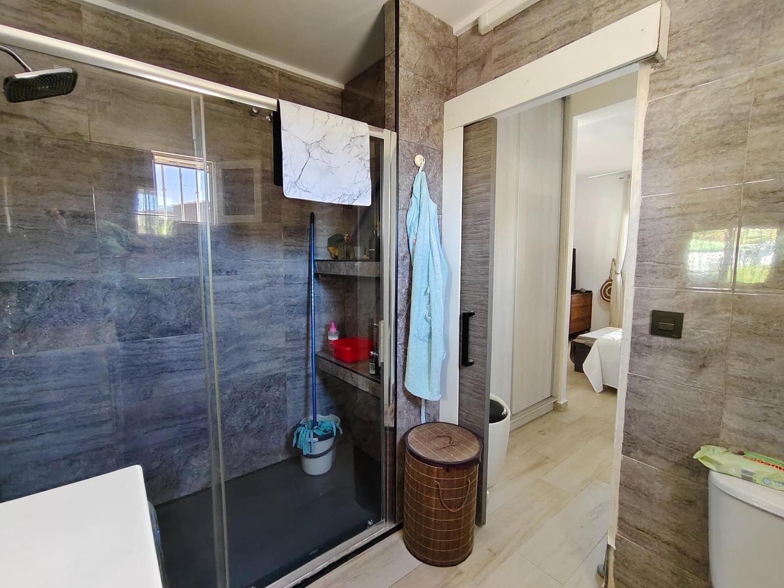 3 bedroom Villa for sale in Torrevieja with pool - € 410,000 (Ref: 9806609)