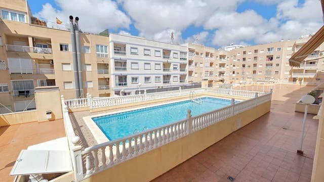 Apartamento de 2 habitaciones en Antonio Machado, Torrevieja en venta con piscina - 145.000 € (Ref: 9806610)