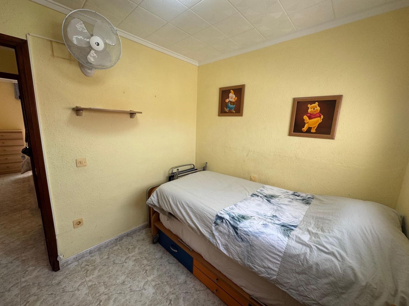 2 slaapkamer Rijtjeshuis te koop in Torrevieja - € 135.000 (Ref: 9806611)