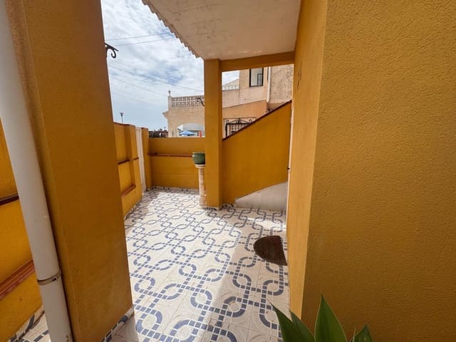 2 slaapkamer Rijtjeshuis te koop in El Chaparral - La Siesta - La Torreta, Torrevieja - € 135.000 (Ref: 9806611)