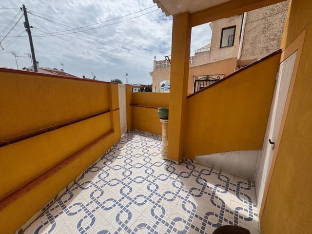 2 slaapkamer Rijtjeshuis te koop in El Chaparral - La Siesta - La Torreta, Torrevieja - € 135.000 (Ref: 9806611)