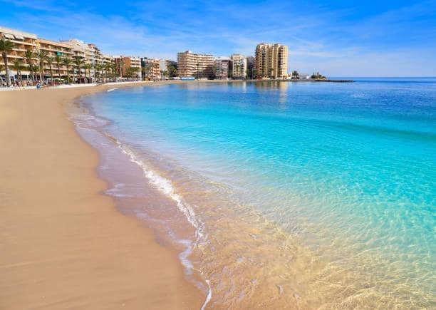 4 sypialnia Mieszkanie na sprzedaż w Torrevieja - 205 000 € (Ref: 9825423)