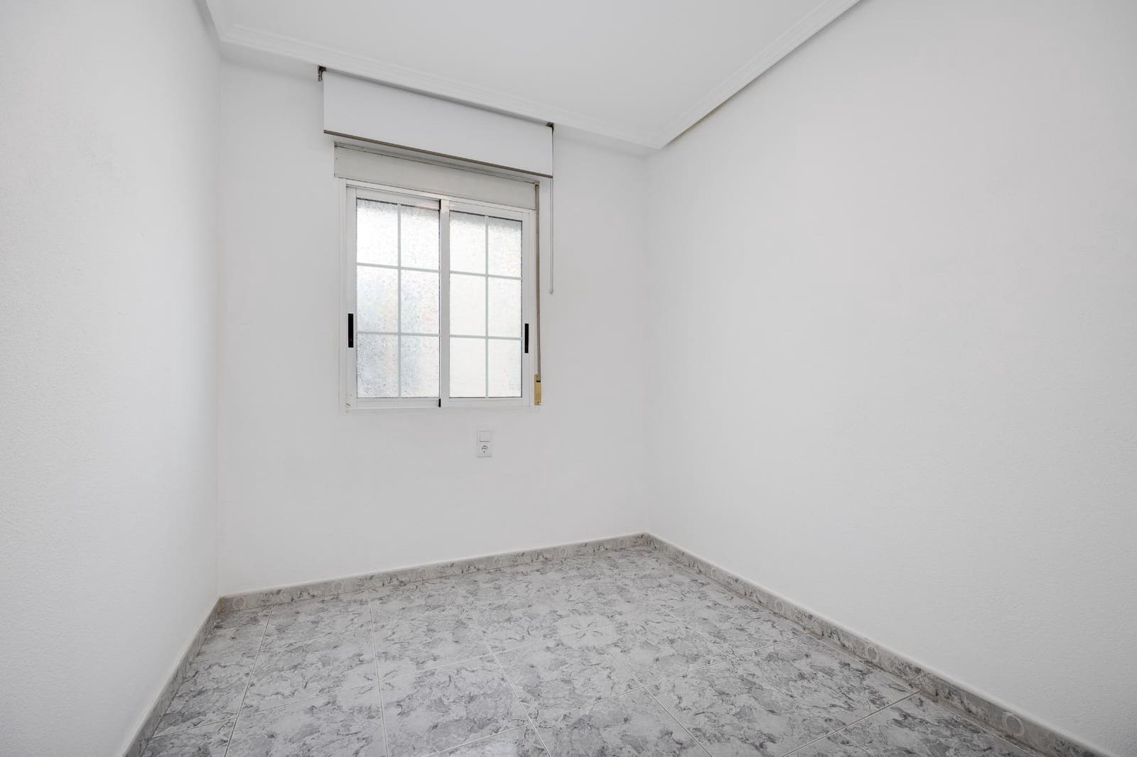 2 sovrum Lägenhet till salu i Torrevieja med pool - 138 470 € (Ref: 9825427)