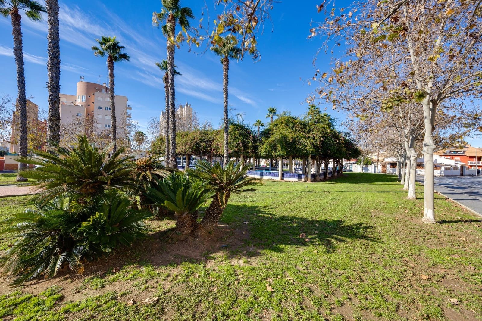 2 sovrum Lägenhet till salu i Torrevieja med pool - 138 470 € (Ref: 9825427)