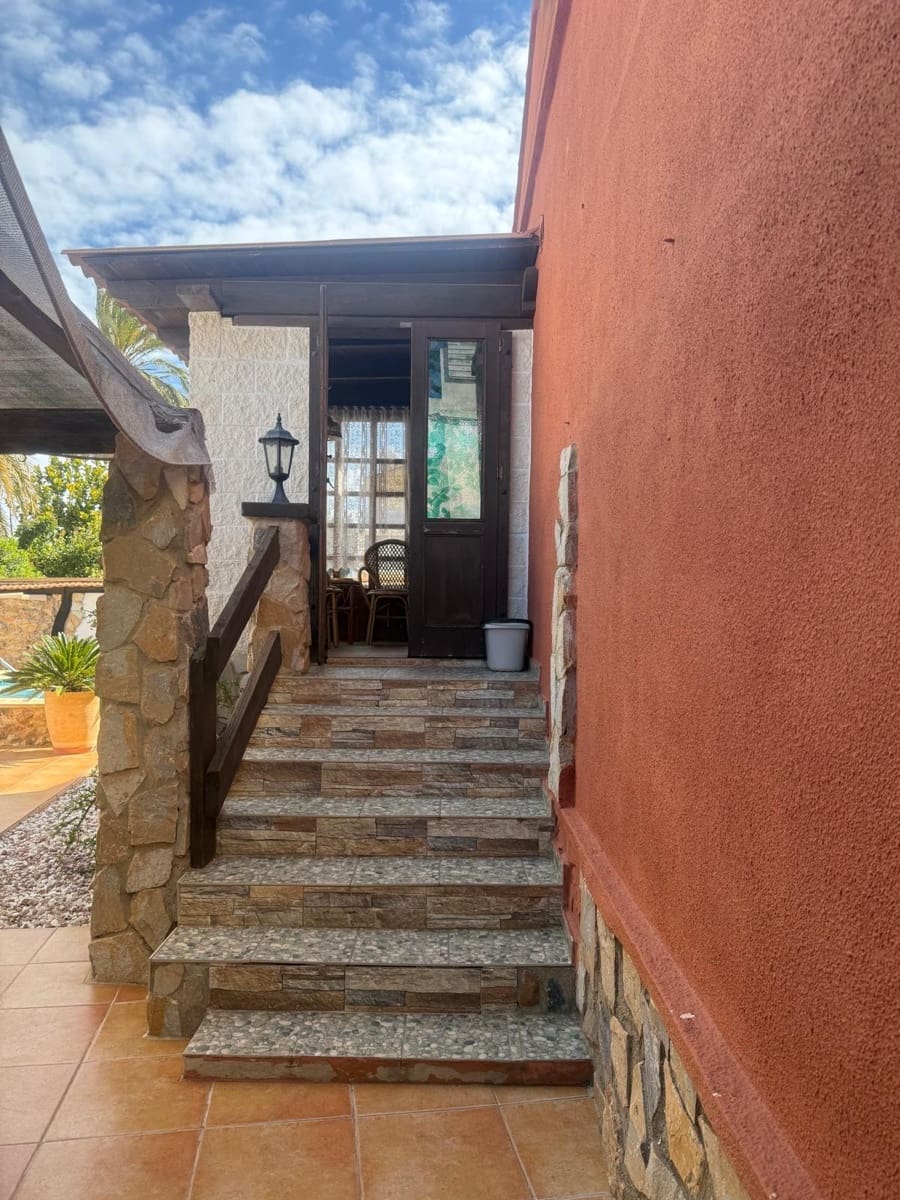 3 sypialnia Willa na sprzedaż w El Chaparral z basenem - 340 000 € (Ref: 9825428)