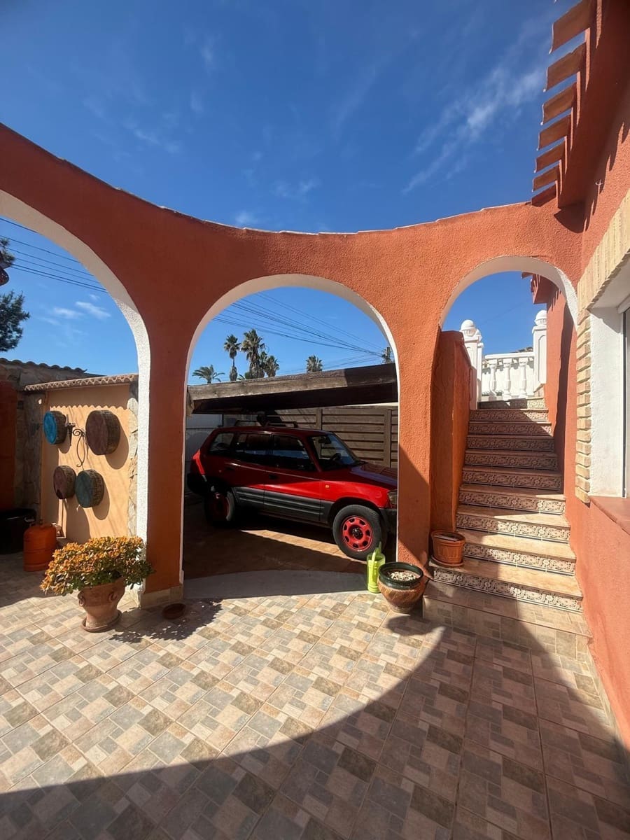 3 sypialnia Willa na sprzedaż w El Chaparral z basenem - 340 000 € (Ref: 9825428)