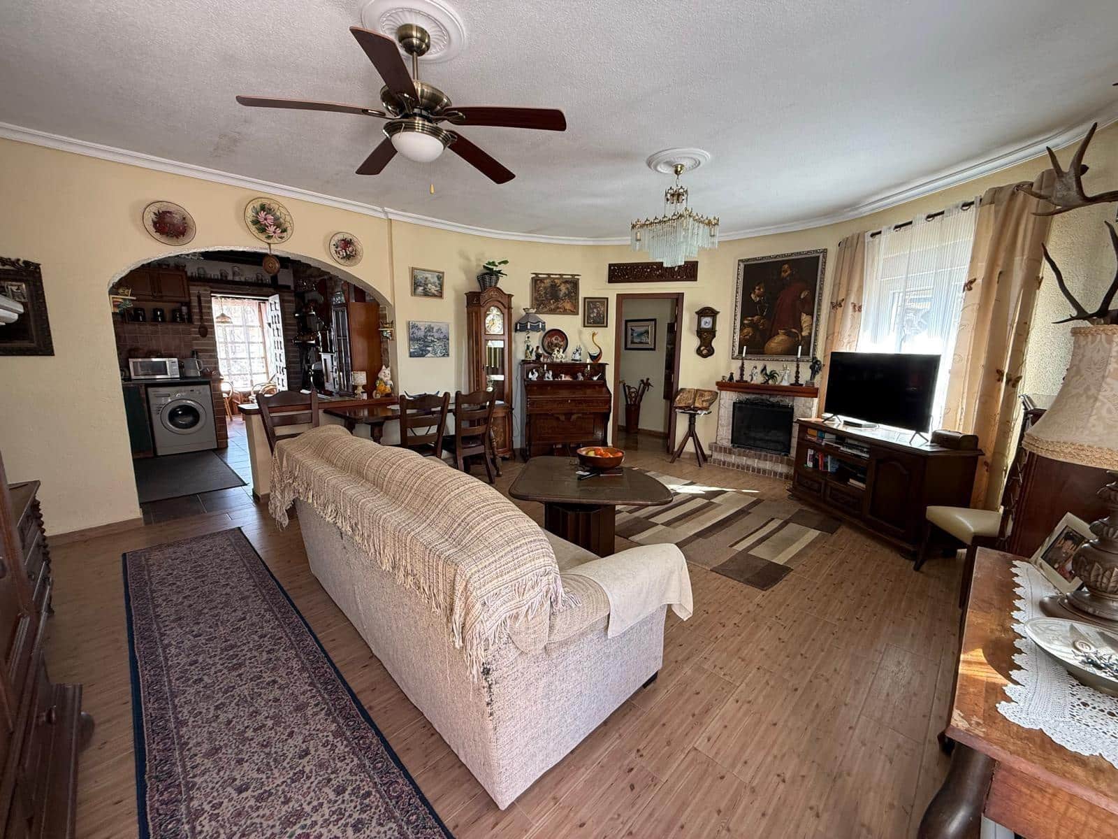 3 sypialnia Willa na sprzedaż w El Chaparral z basenem - 340 000 € (Ref: 9825428)